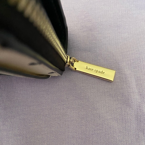 Kate Spade Minnie Mouse wallet. - Picture 5 of 7